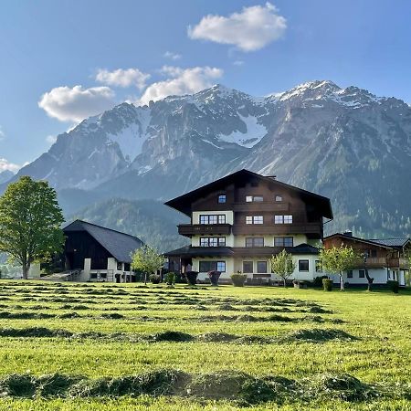 Pension Moeslehnerhof Ramsau am Dachstein Buitenkant foto